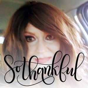 Meet your Posher, Katrina